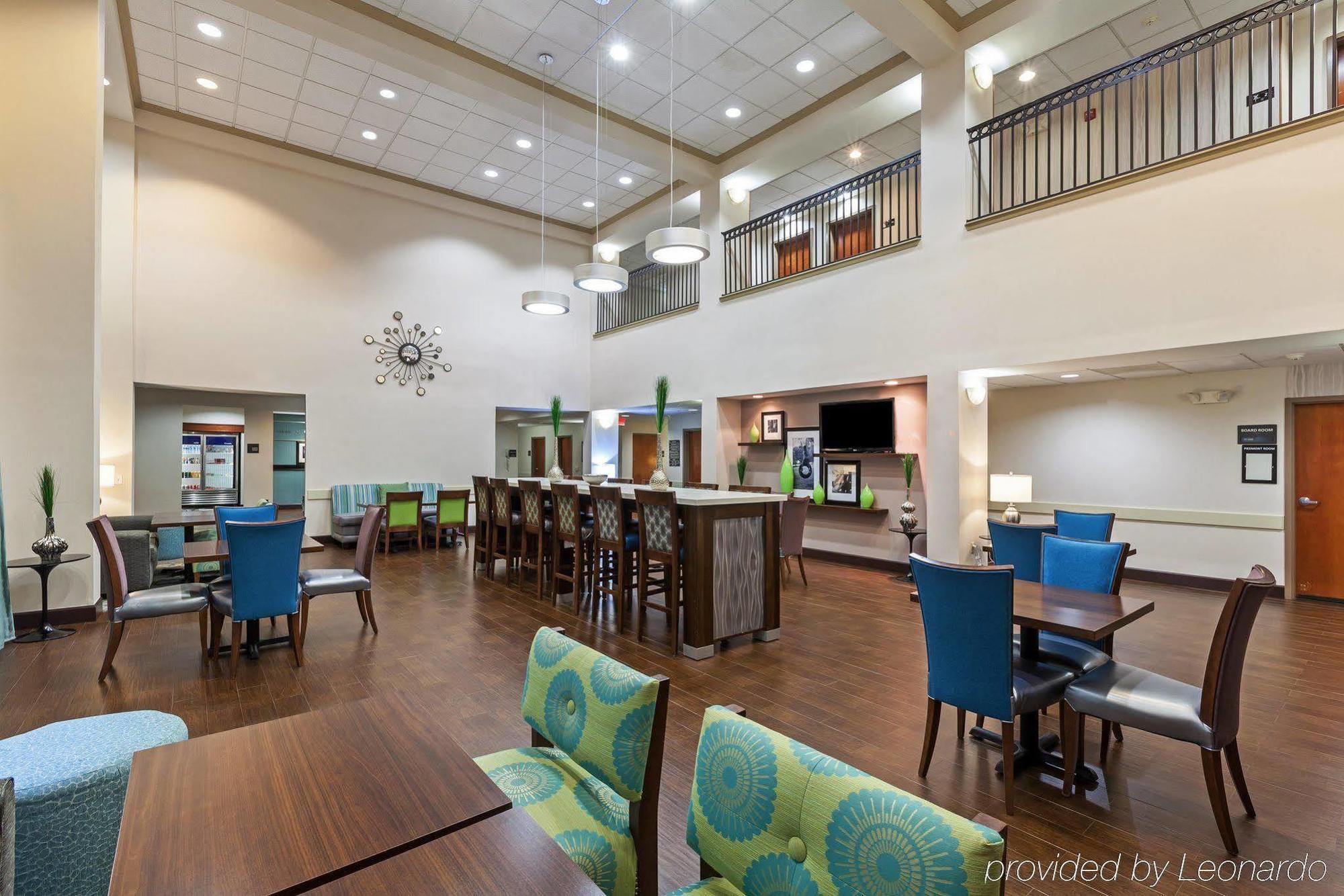 Hampton Inn & Suites Houston-Westchase Exterior photo